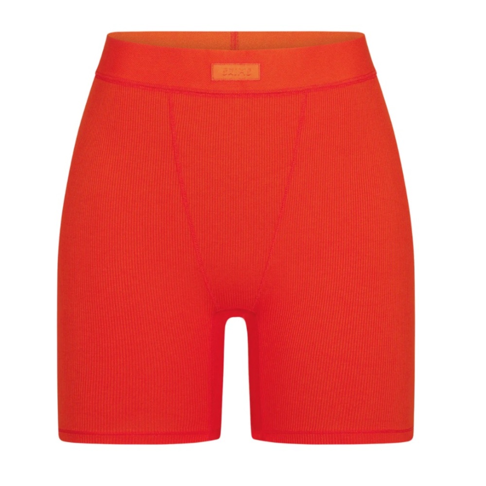 SKIMS SOFT LOUNGE RIB BOXERS- FIRE